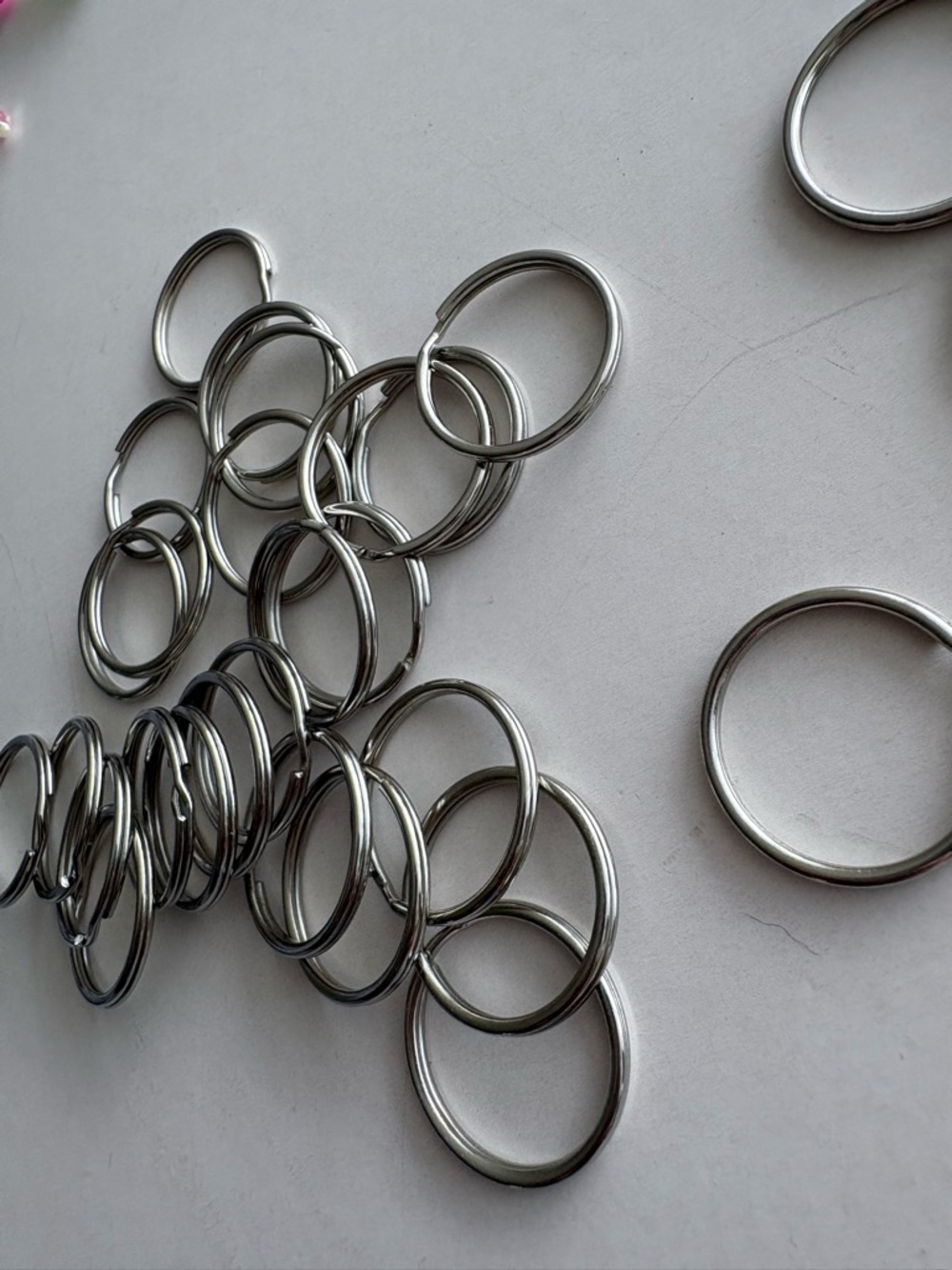 Bulk Split Key Rings 30 pcs - Silver Metal 1” - Picture 5 of 7